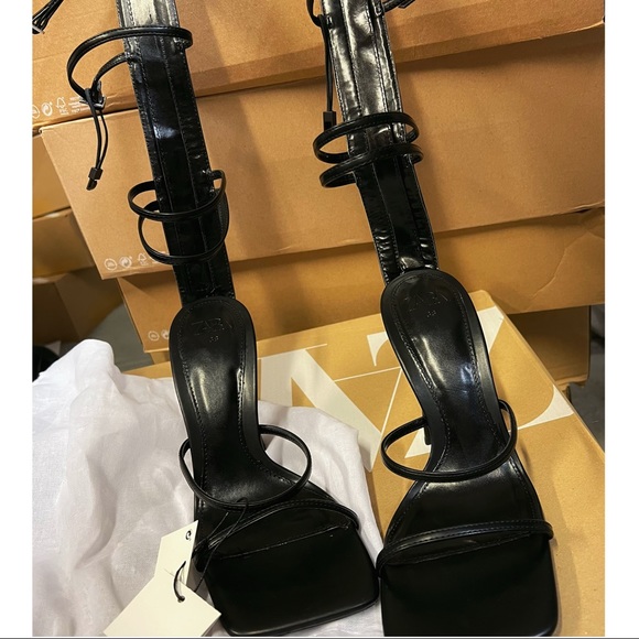 STRAPPY SANDAL HEELS || ZARA || YKCLOSET - Picture 7 of 9